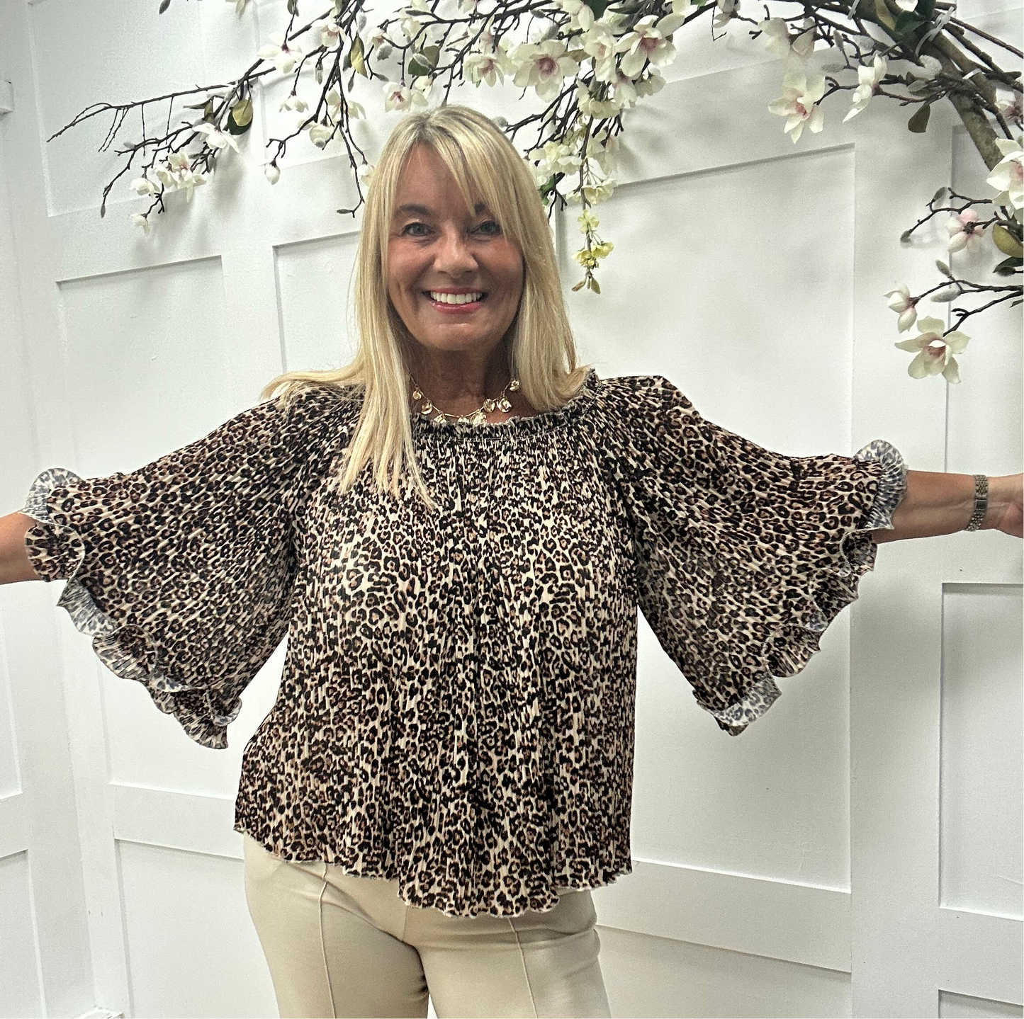 Paloma: Leopard print pleated top. One size: 12-24
