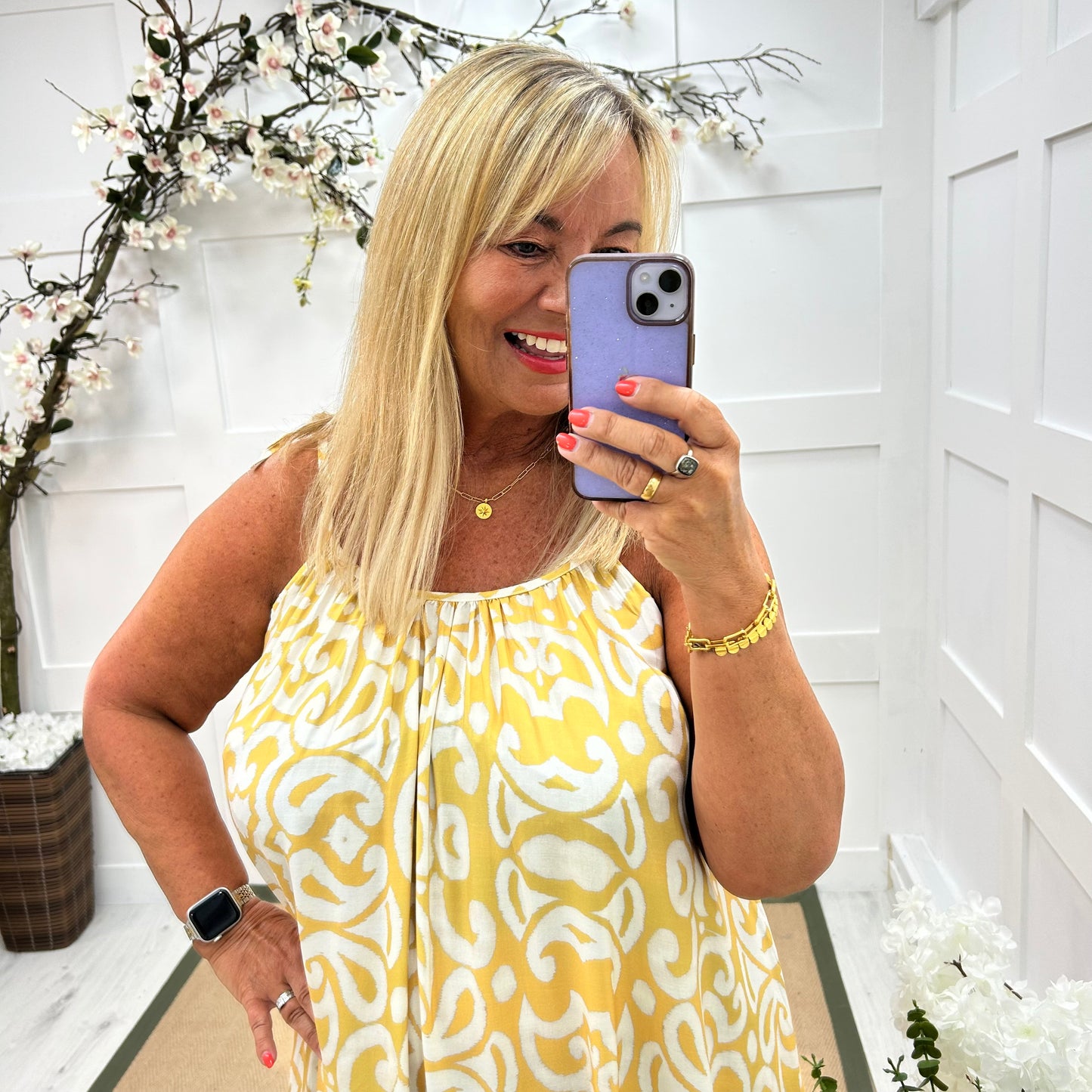 Kandi: Yellow abstract print strappy maxi dress. One size 16-22