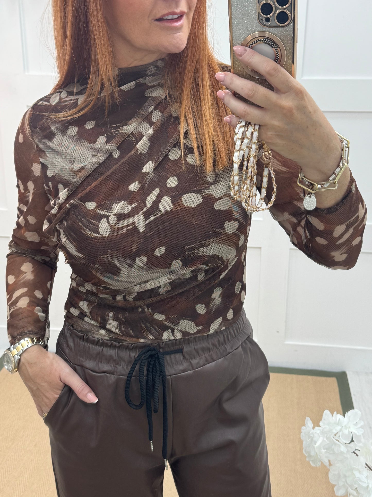Maya: Brown pattern ruched mesh top. One Sz: 12-18