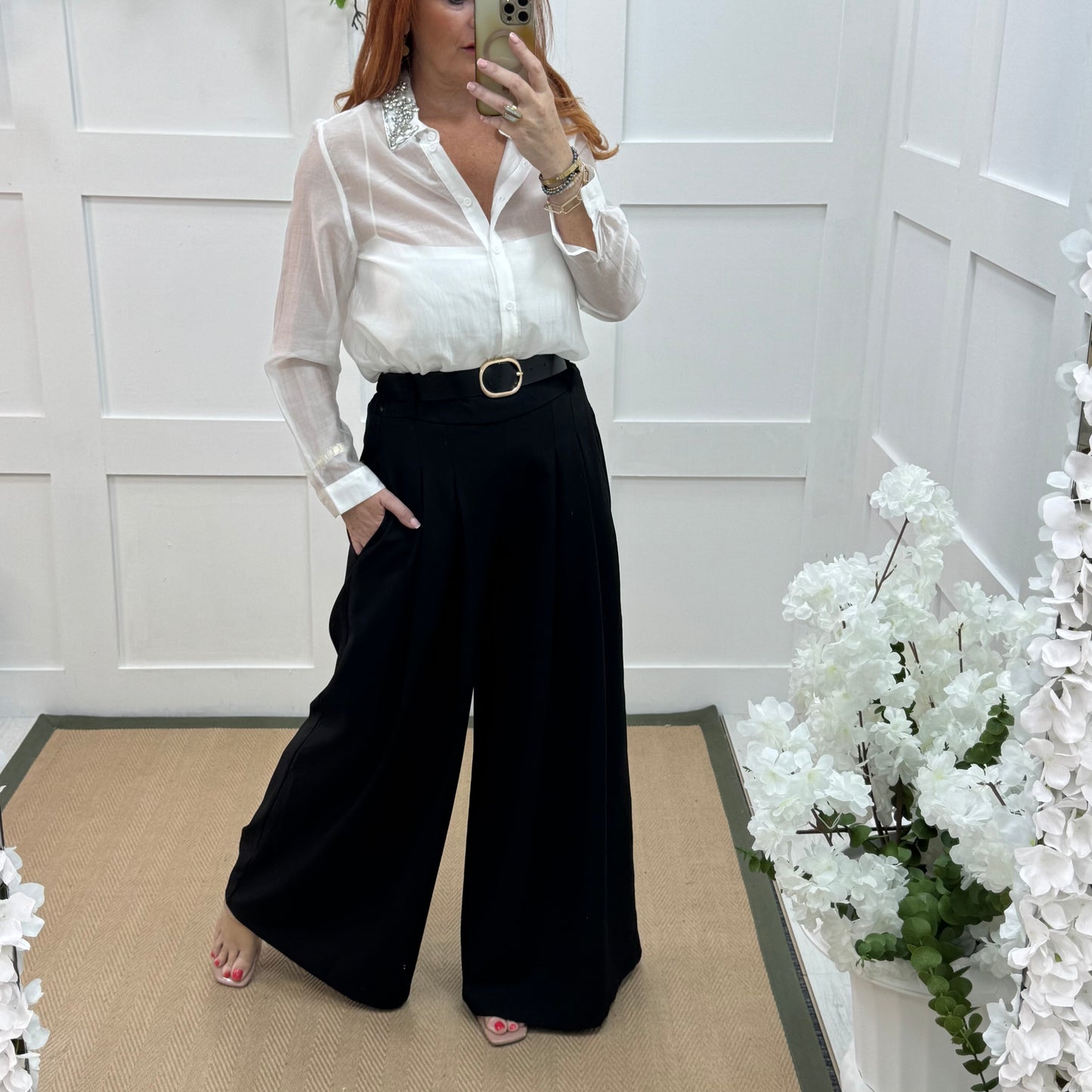 Zina: Black pocket wide leg trousers. One size: 8-14