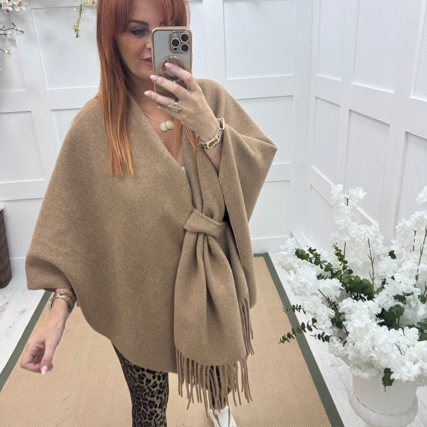 Candy: Sand wool fringe cape. Free size