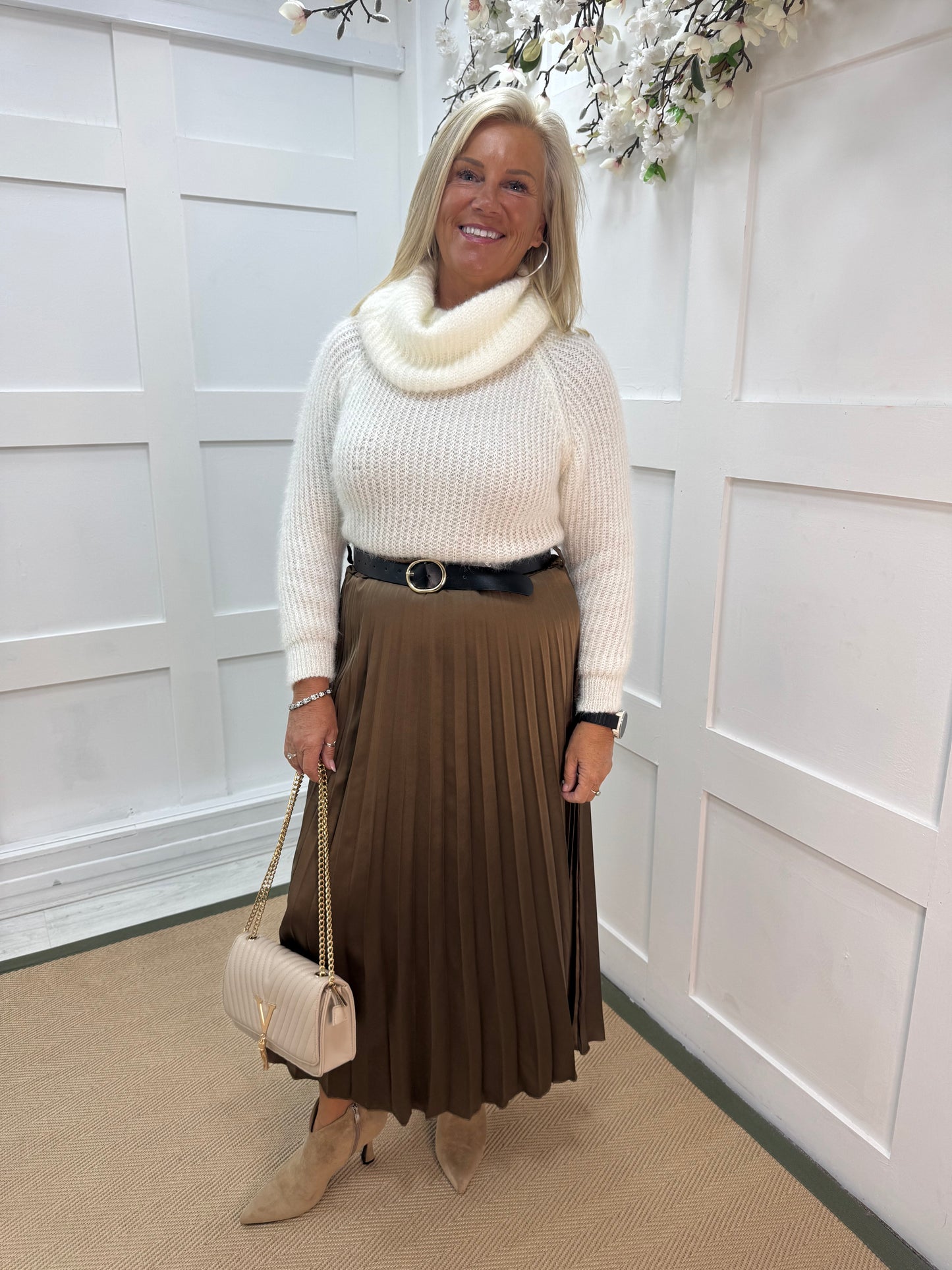 Mara: Brown silky feel pleated maxi skirt. One size: 10-14