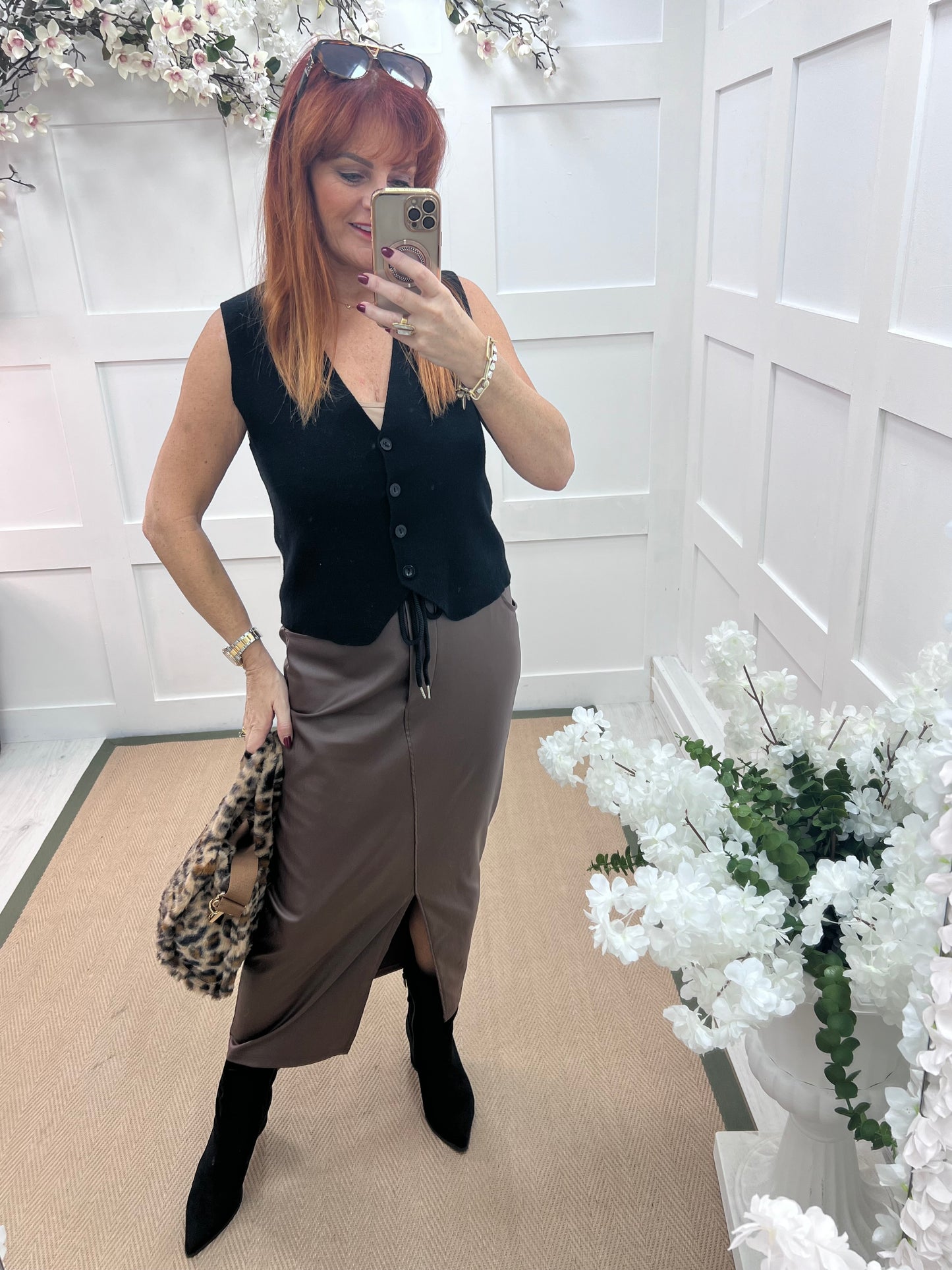Fern: Brown faux leather pencil skirt. One size: 10-16