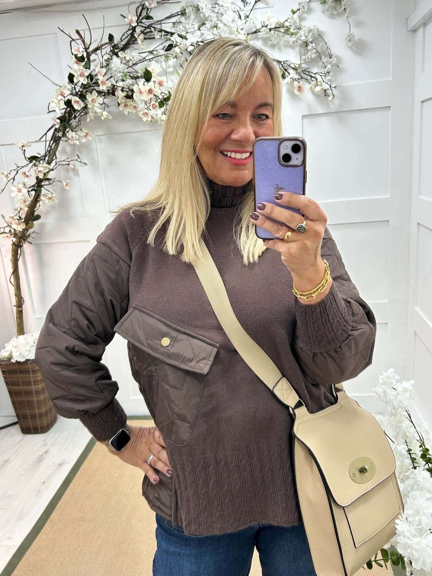 Harlo: Brown quilted sleeve neck top. One Sz: 12-18