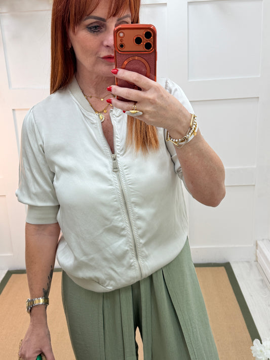 Kiki: Silk 3/4 sleeve bomber jacket. One size: 8-14. 3 colours