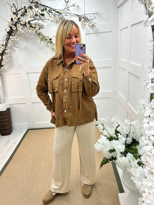 Jennie: Tan short shacket top. One size: 12-18