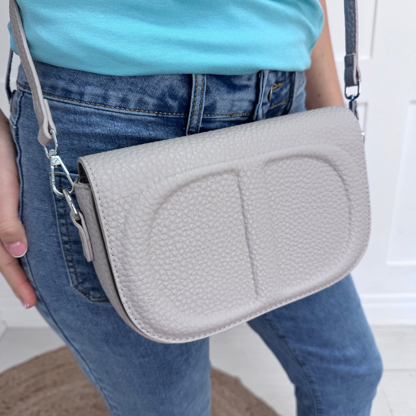 Shellie: Taupe leather look cross body/clutch bag