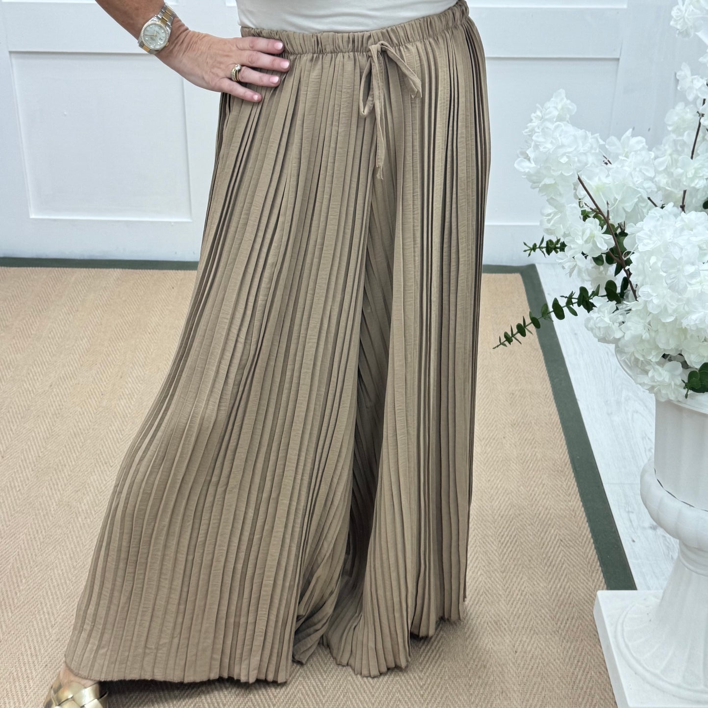 Payton: Sand pleated wide leg trousers. One size: 12-22/24