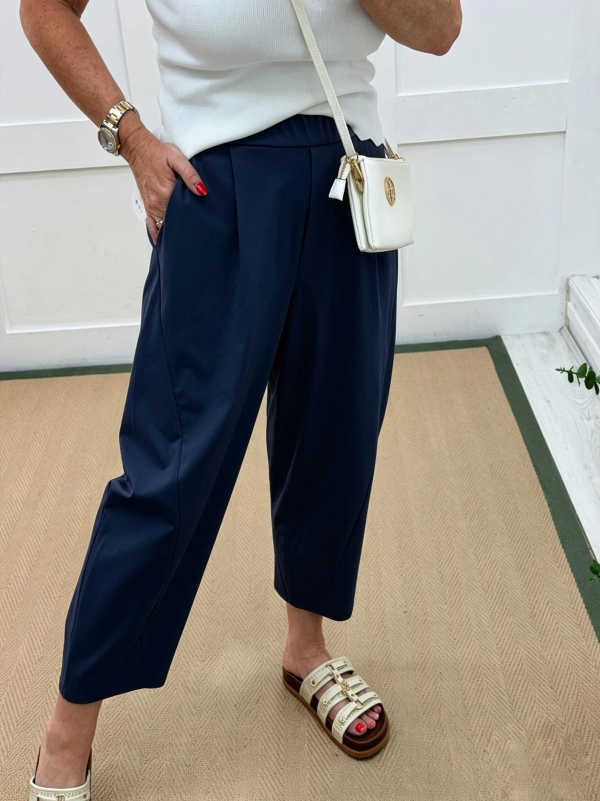 Billie: Barrel leg trousers with pockets. One size: 10-18. 6 colours