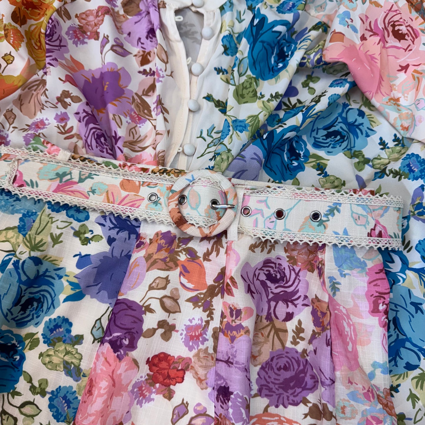 Pippa: Floral blouse & shorts set. 2 sizes
