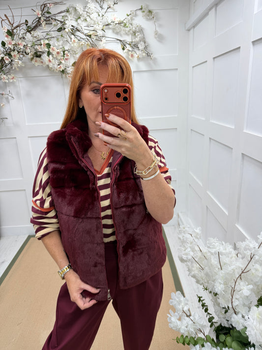 Kizzy: Faux fur gilet. 3 colours One size 8-14