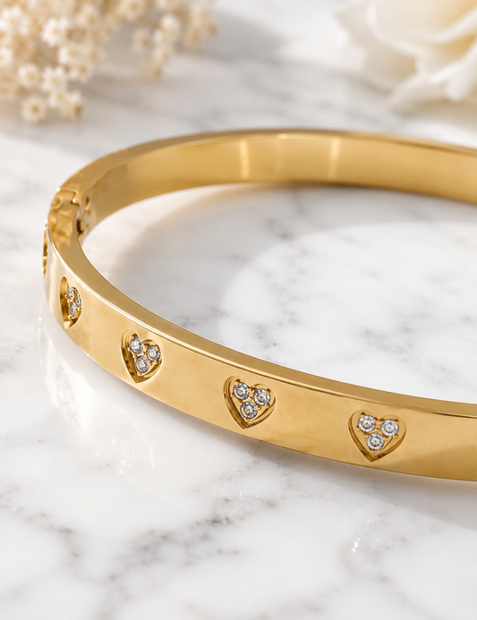 Amour luxe: 18K gold plated diamanté heart bangle