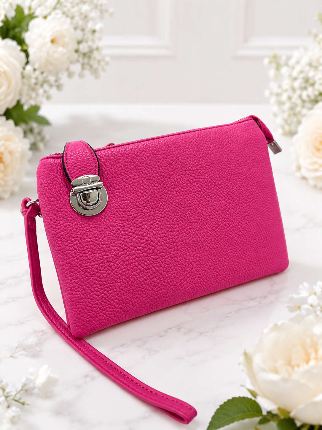Britt 2: Three pocket crossbody bag with thin strap. Various colours