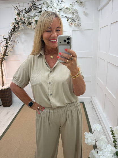 Shay: Short sleeve oversized shirt. One size: 14-20. 2 colours