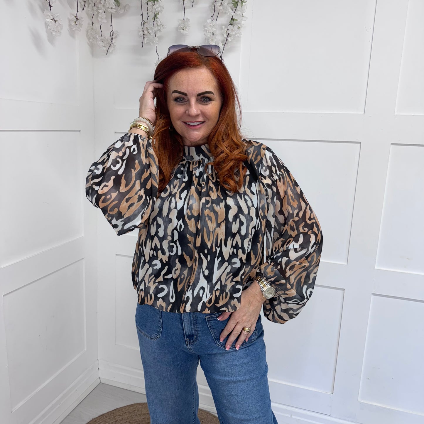 Holly: Black & sand leopard print top. One size: 12-18