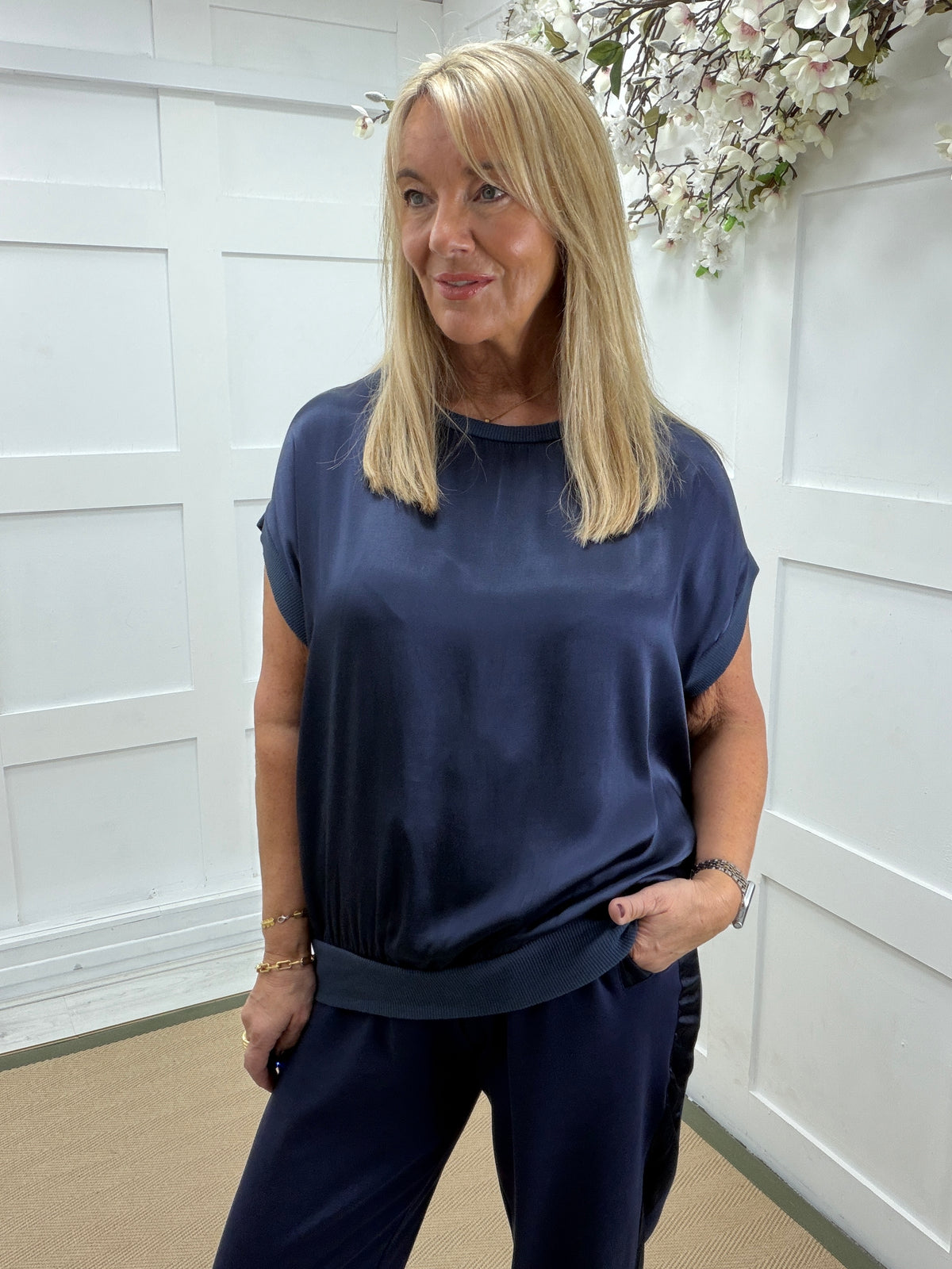 Sybil: Silky sleeveless top. One size: 14-20. 3 colours