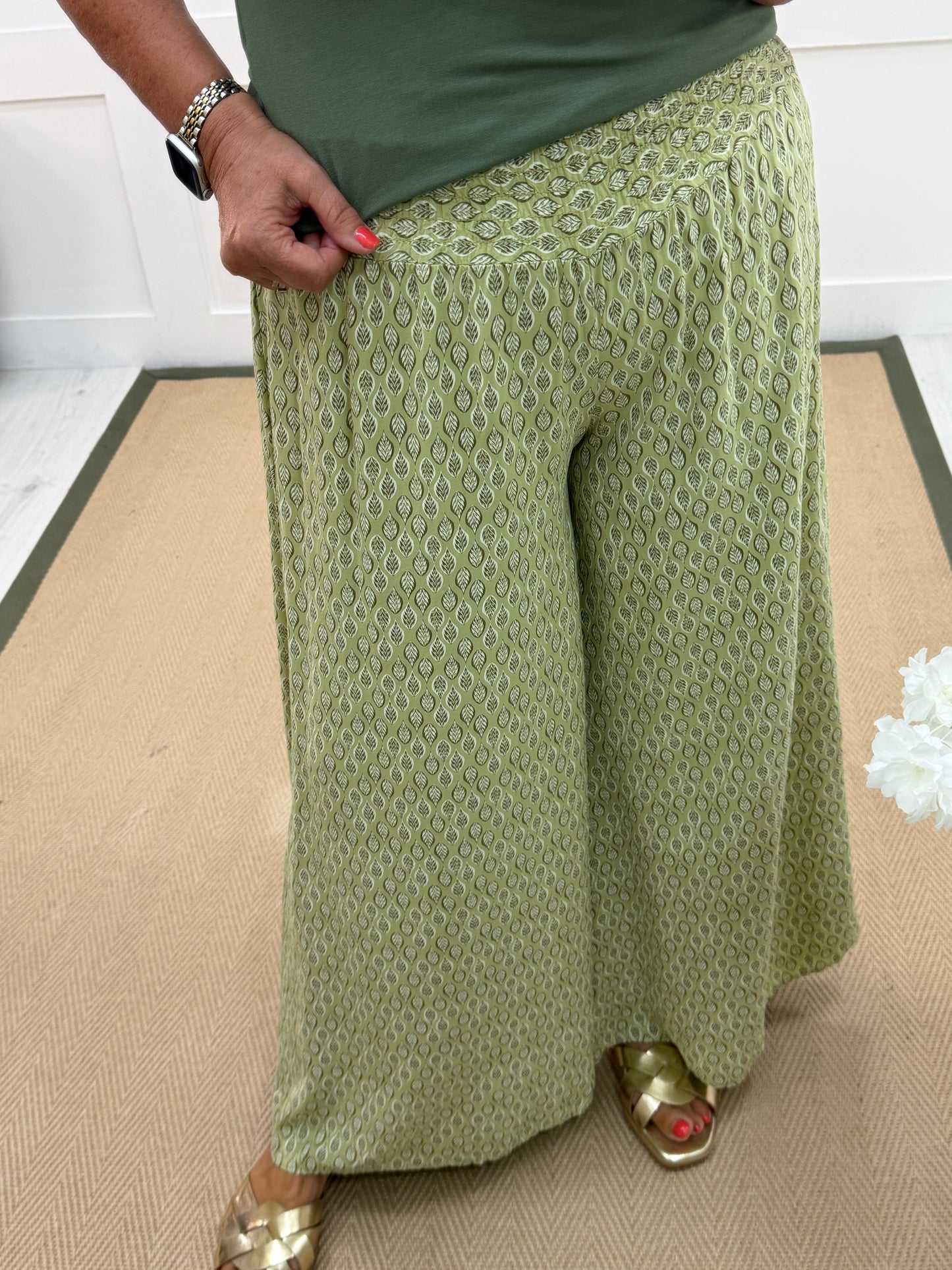 Tamara: Wide leg patterned trousers. One size: 10-16. 3 colours