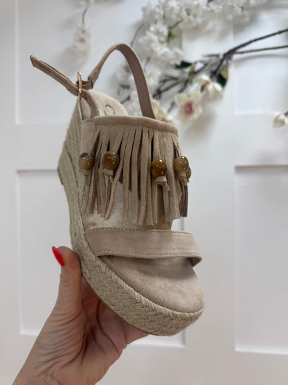 Winnie: Beige tassel wedge shoes. Sizes: 3-8