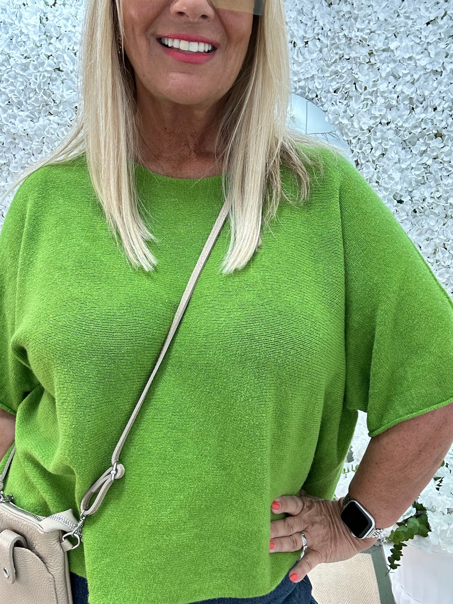 Carys: Green short knitted top. One size: 12-18/20