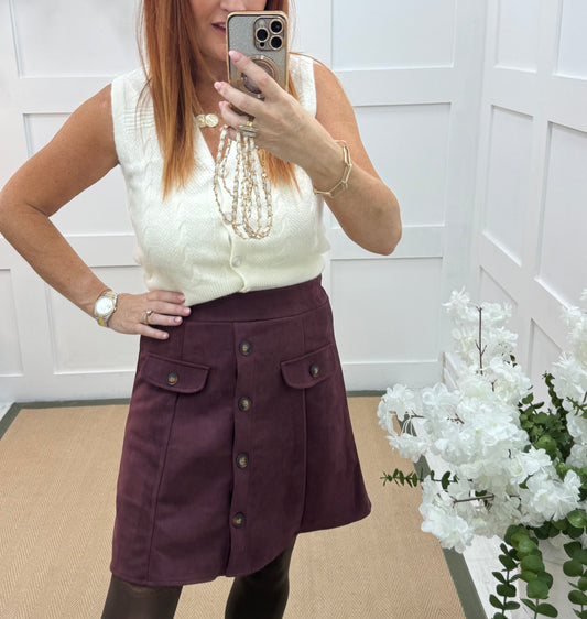 Destiny: Burgundy suedette pocket mini skirt. One size: 10-14