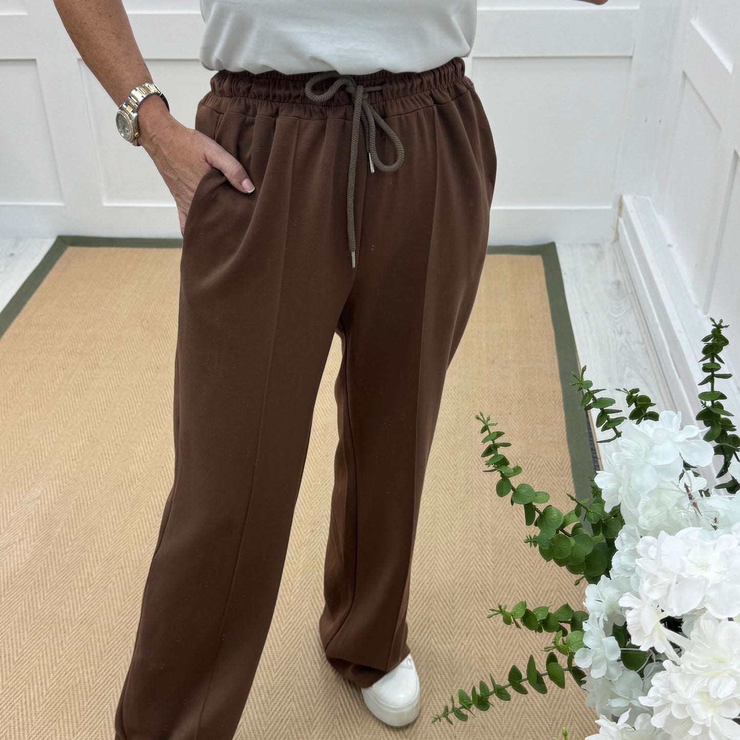 Trudy: Brown stretchy wide leg pocket trousers. 2 sizes