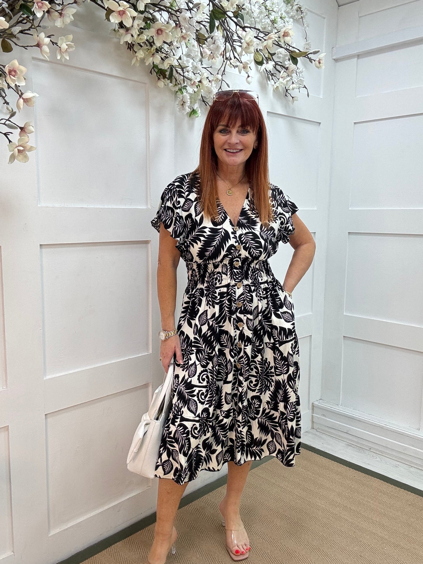 Emmy: Black & white stretchy V neck midi dress. One size: 10-18