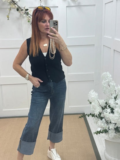 Jaqui: Mid blue turn up 7/8 jeans. Sizes: 8-18