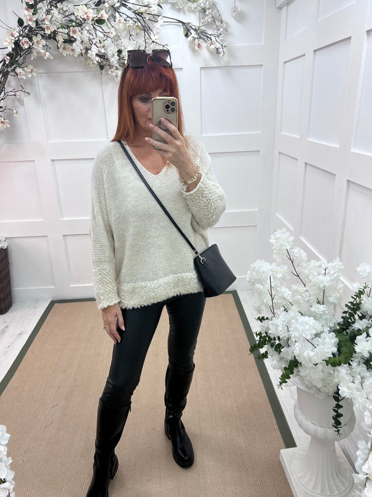 Fran: Cream wool V neck top. One size 12-18