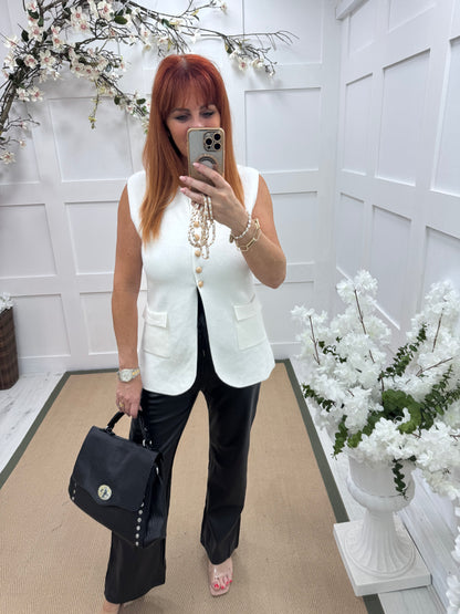 Avalon: White structured knit button waistcoat. One size: 10-16