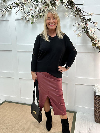 Bridie: Black clover button detailed waffle top. One size 14-20