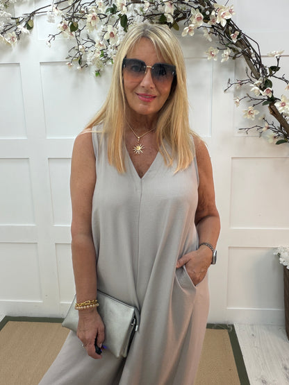 Madison: Sleeveless wide leg jumpsuit with pockets. One size: 12-18. 2 colours