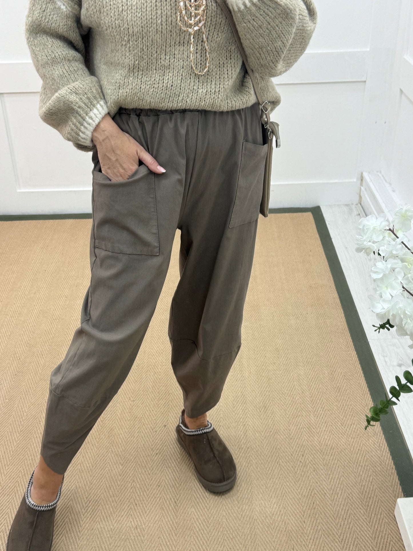 Taylor: Mocha cocoon harem trousers. One Sz: 10-16