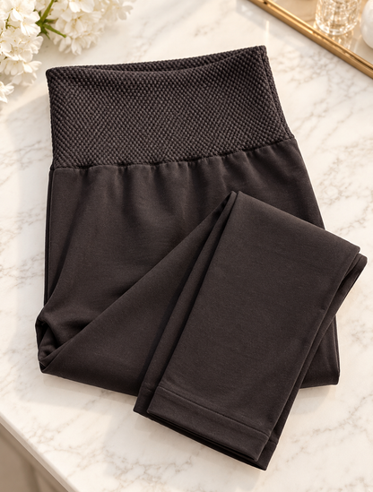Lorrie: High waist super stretchy leggings. Sizes 10-18. 2 colours