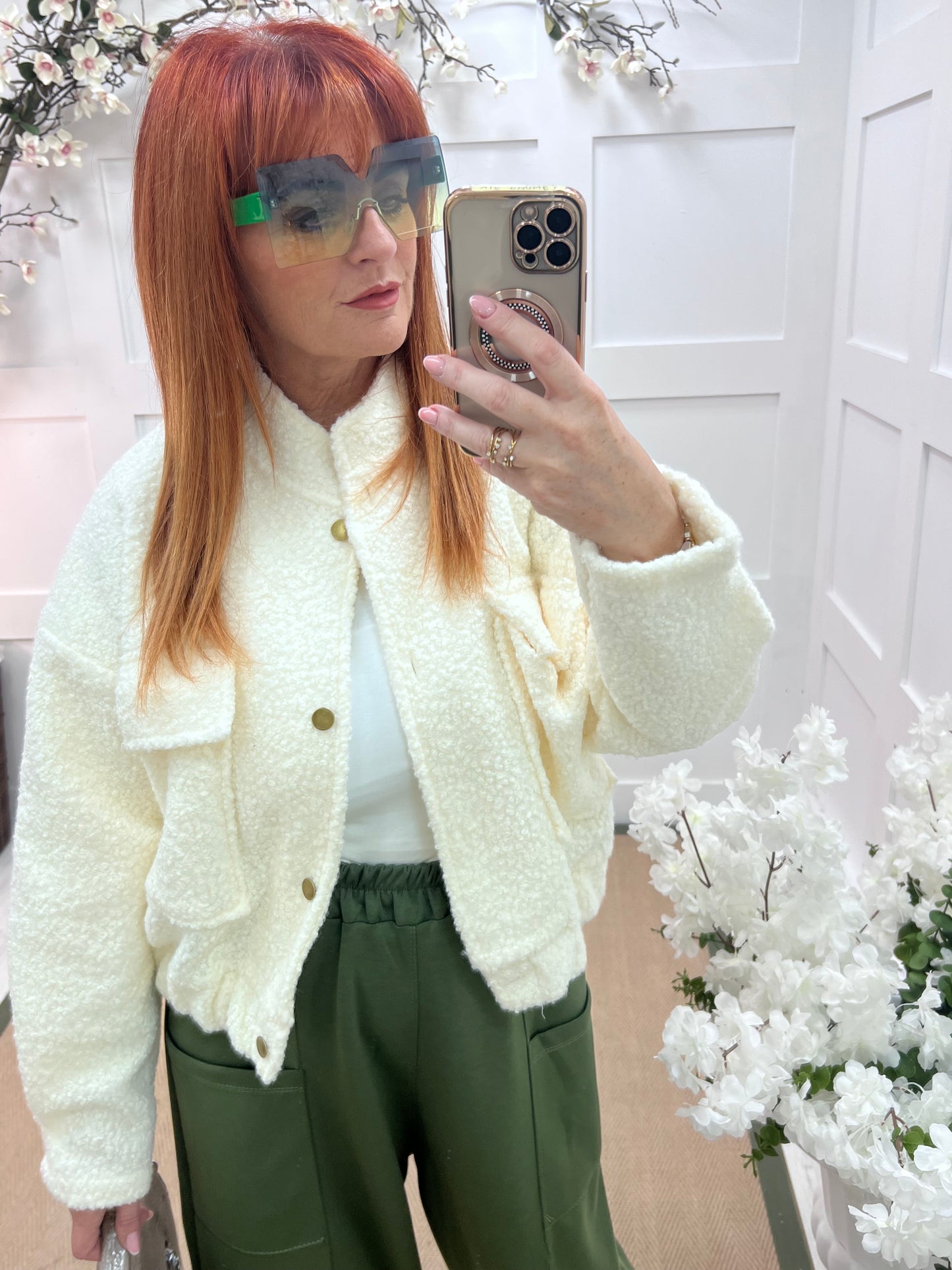 Kleo: Cream short boucle bomber jacket. One size: 12-18