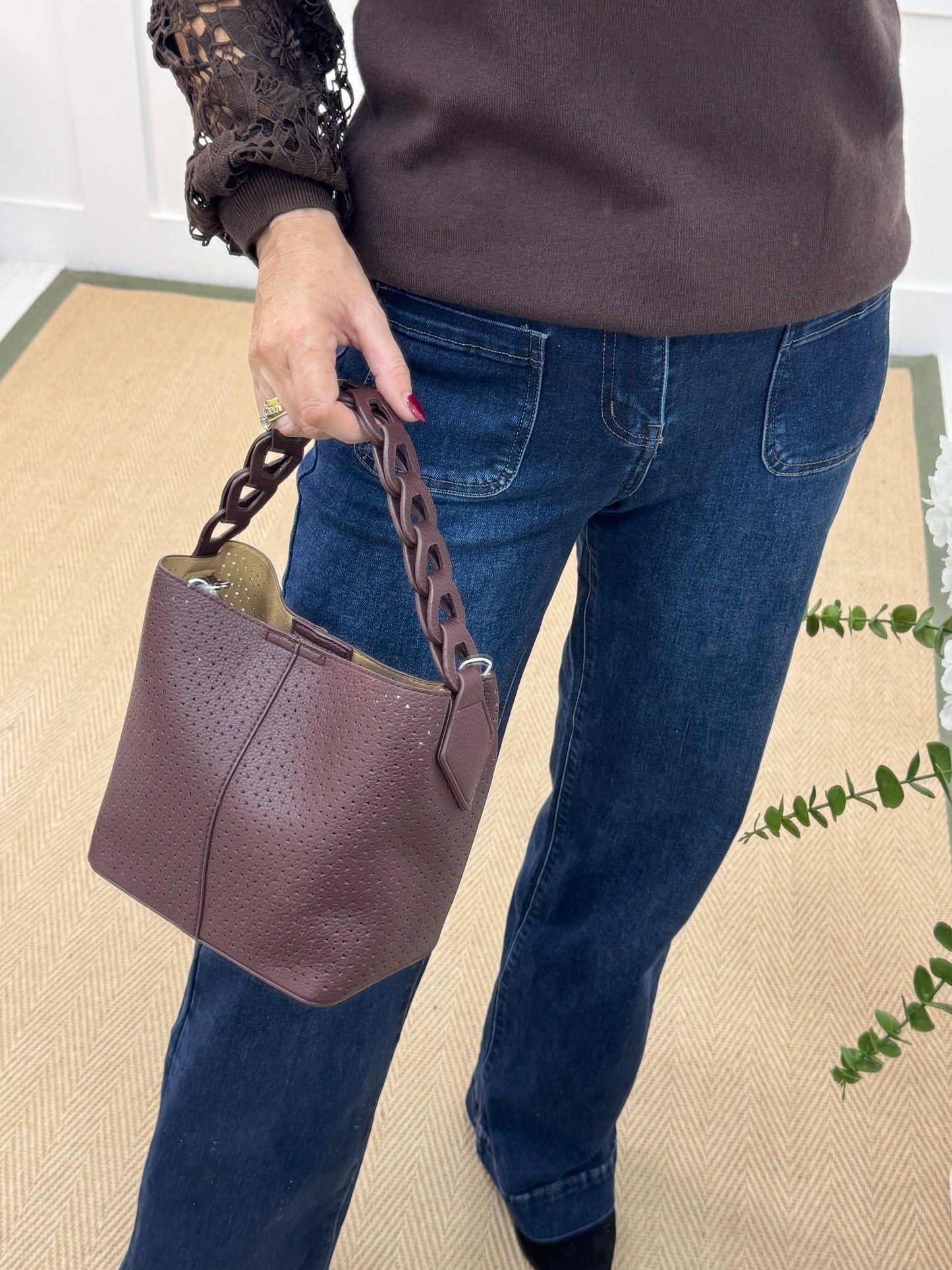 Mae: Small brown cross body grab bag