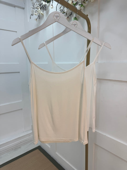 Verity: Cream stretchy under vest. One size: 10-14