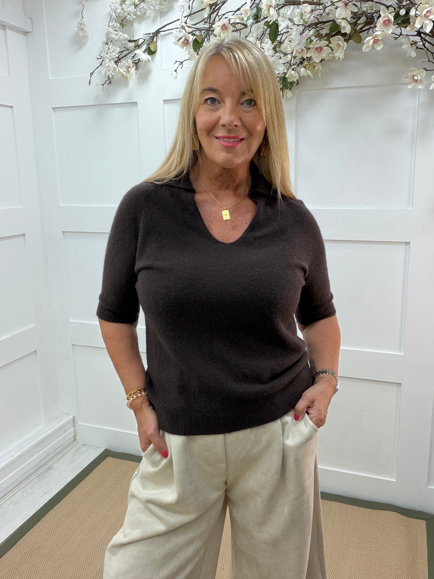 Verity: V neck collared short sleeve soft knit top. One size: 10-16. 5 colours