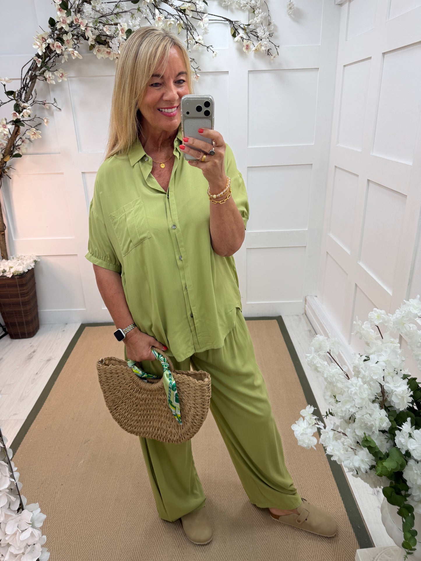 Shay: Short sleeve oversized shirt. One size: 14-20. 2 colours