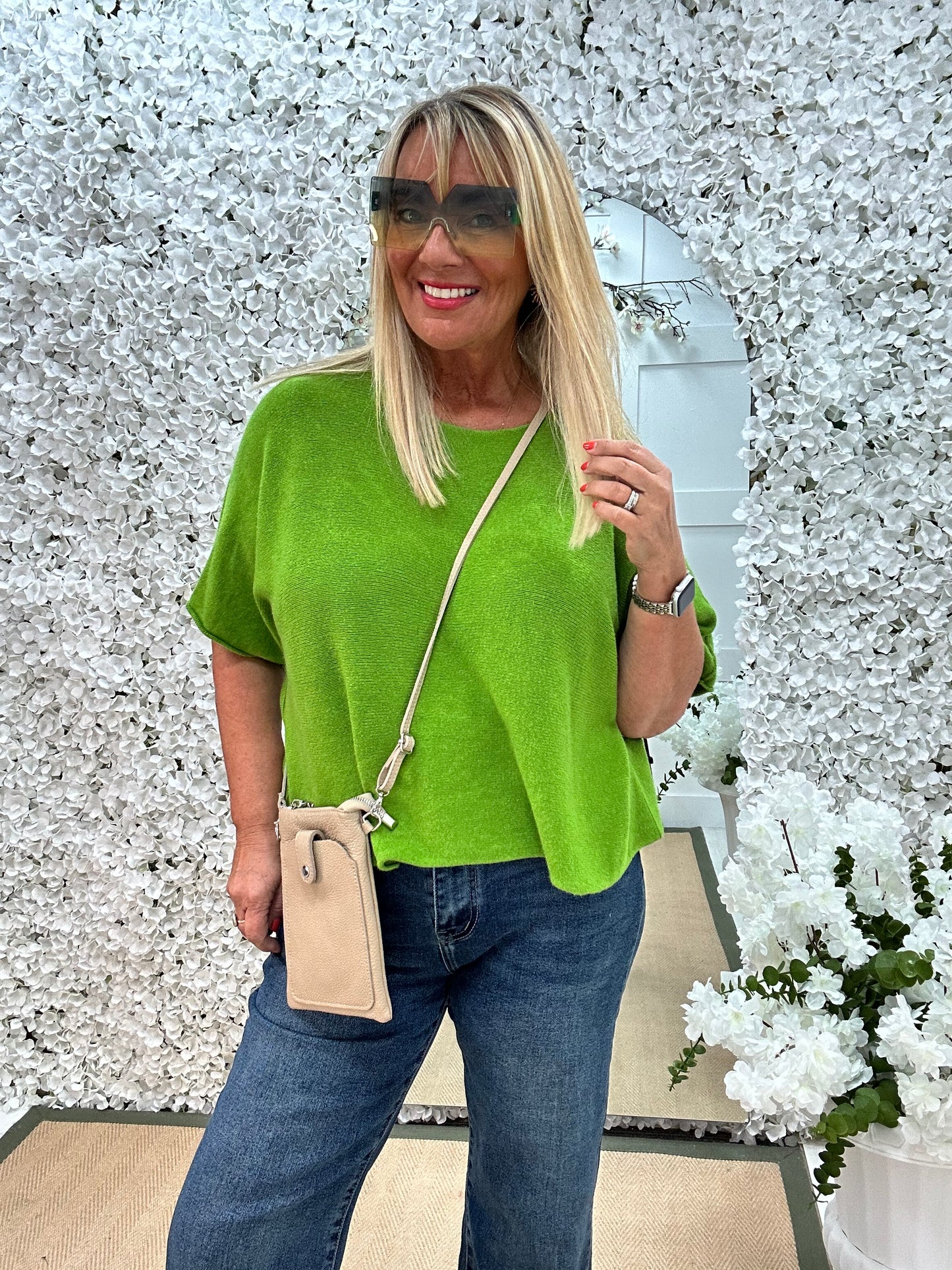 Carys: Green short knitted top. One size: 12-18/20