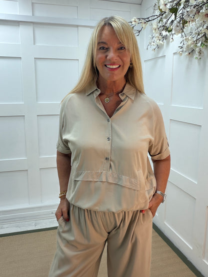 Sloane: 3/4 sleeve buttoned front elasticated waist top. One size: 14-20. 3 colours