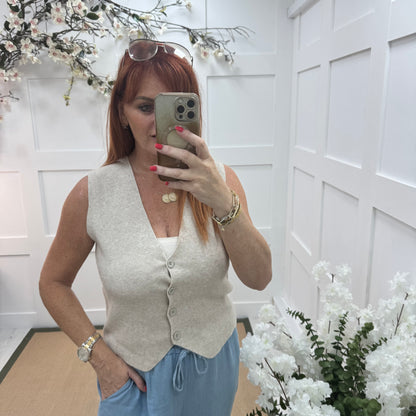 Saffron: Beige fine knit button waistcoat. One size: 10-16