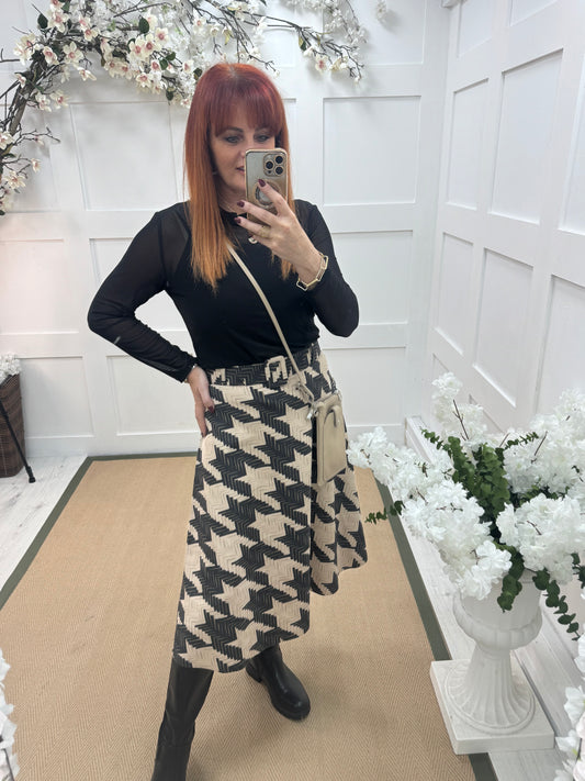 Vayla: Cream & black designer inspired belted skirt. One size 8-12