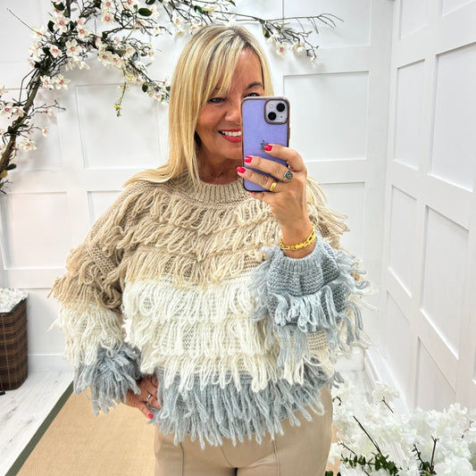 Indi: Grey & cream shaggy knit top. One size: 12-18