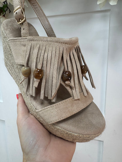 Winnie: Beige tassel wedge shoes. Sizes: 3-8
