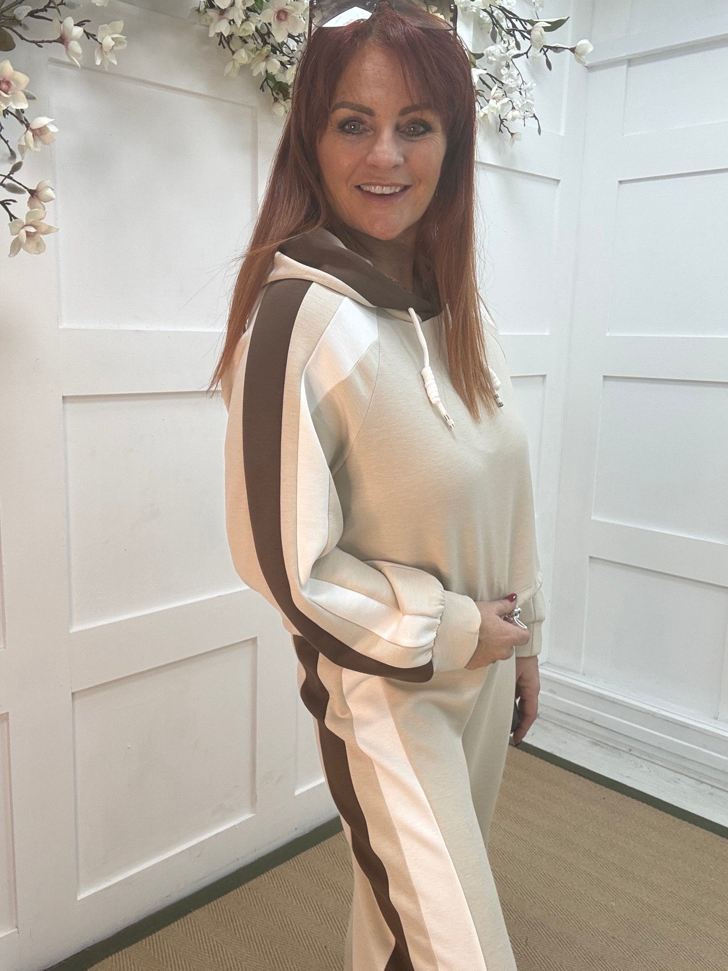 Ramona: Cream and brown 2 piece loungewear set. One size: 10-14