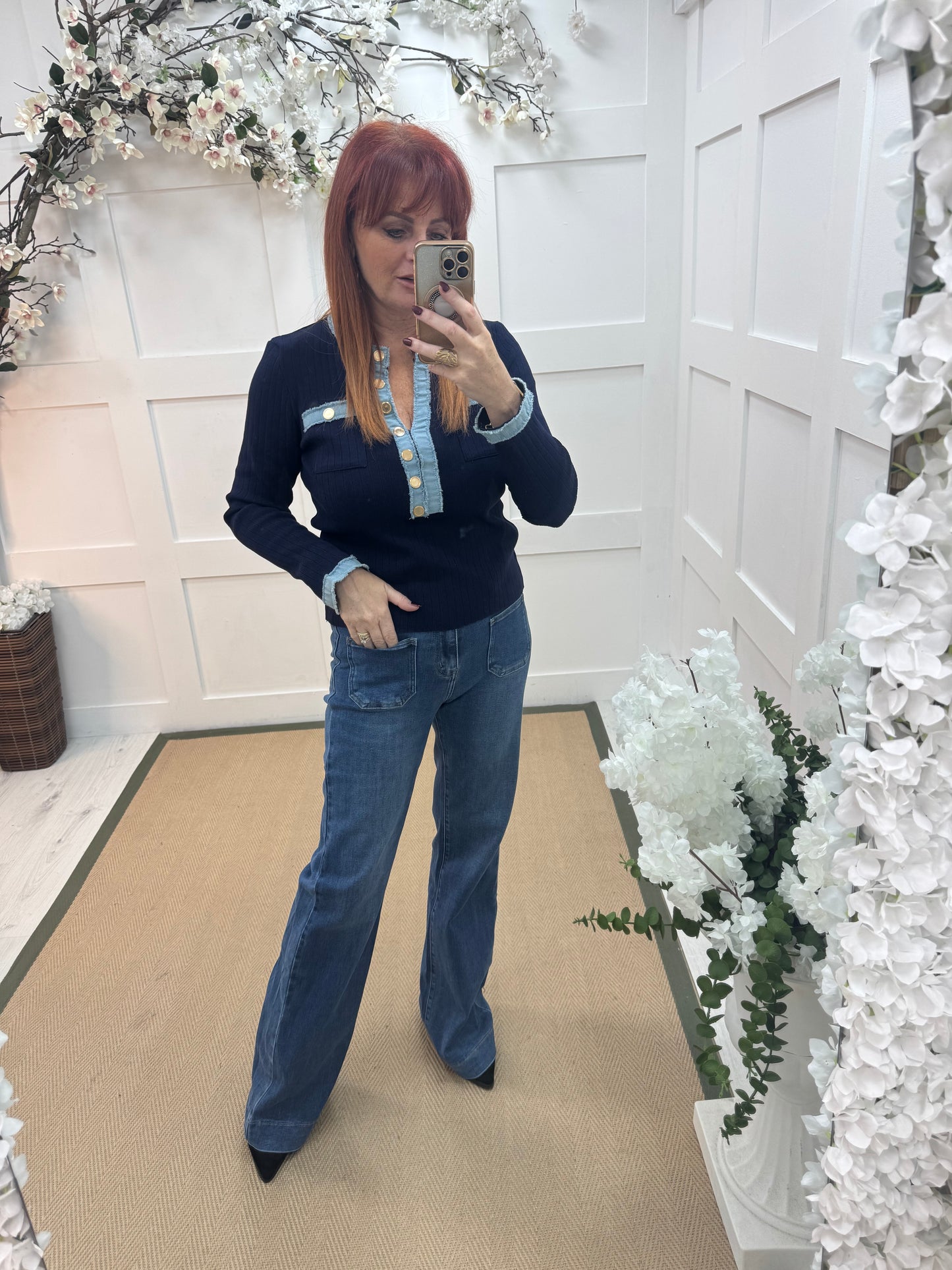 Jemma: Mid blue long leg front pocket jeans. Sizes: 8-14