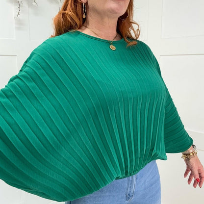 Clara: Pleated batwing top with elastic waist. One size 14-22