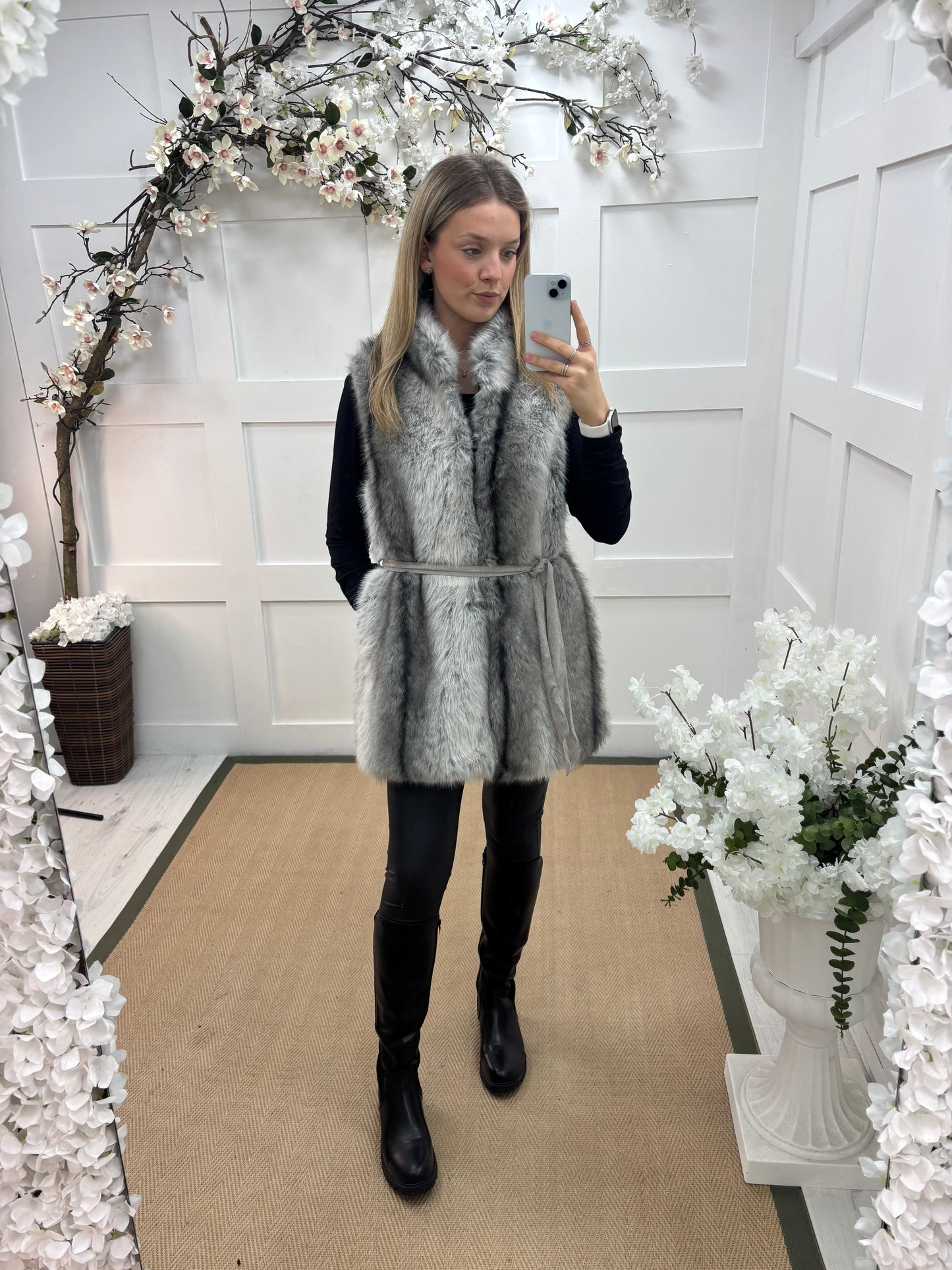 Kaya: Grey faux fur gilet. One size 10-16