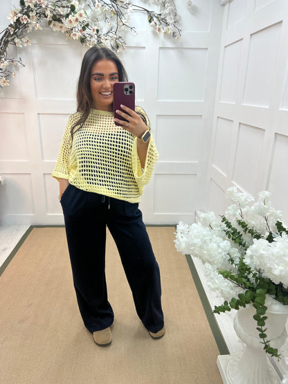 Holly: Lemon 3/4 sleeve holey open knit top. One Sz: 14-18