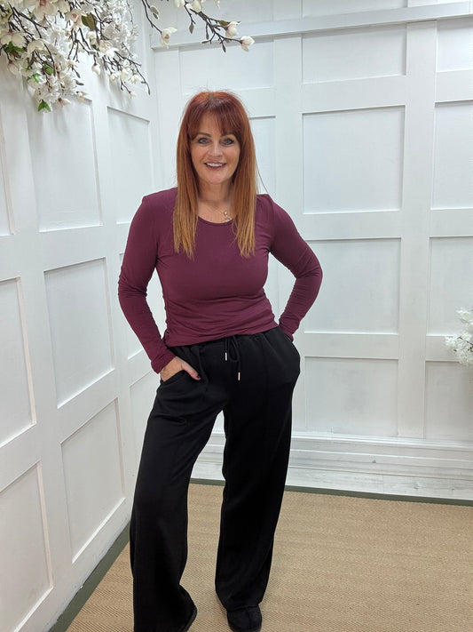 Bessie: Burgundy basic long sleeve top. One size: 10-16/18